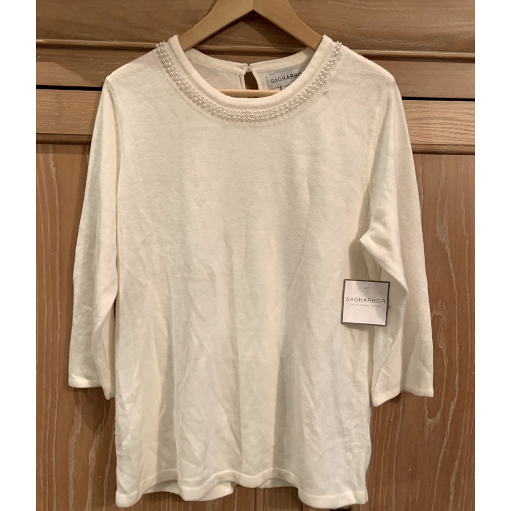 Free with purchase! Sag harbor Off White Sweater